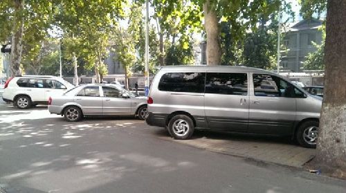 違章停車被拖壞，就該自認(rèn)倒霉？告訴車主如何獲得賠償